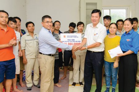 EMPLOYEES OF THE GROUP SHARE THEIR DIFFICULTIES WITH VAN CHAN HYDROPOWER PLANT