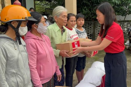 Bitexco ủng hộ đồng bào miền Trung hàng trăm tấn lương thực, nhu yếu phẩm